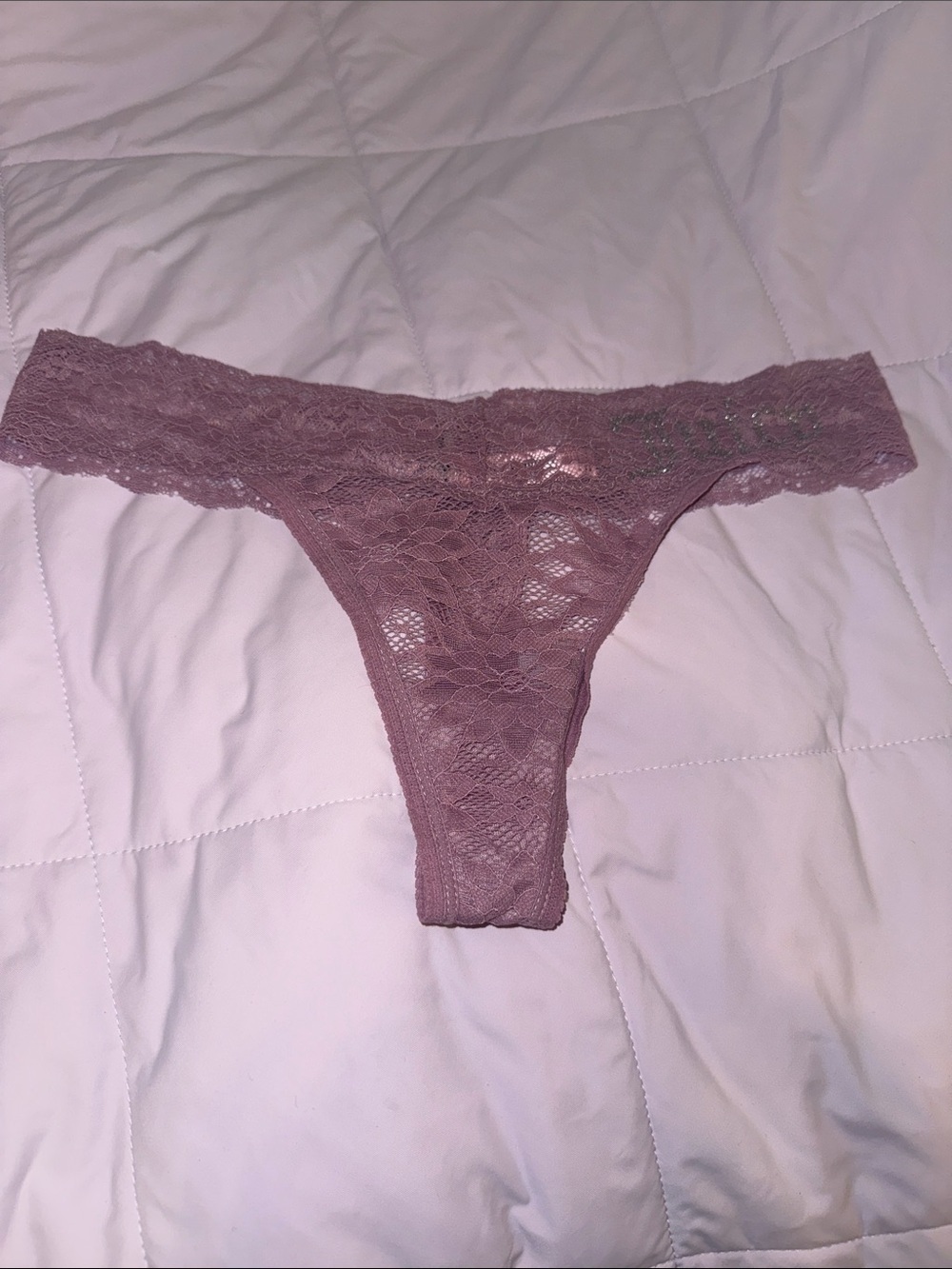 NWT Juicy Couture Mauve Lace Rhinestone Thong Panty